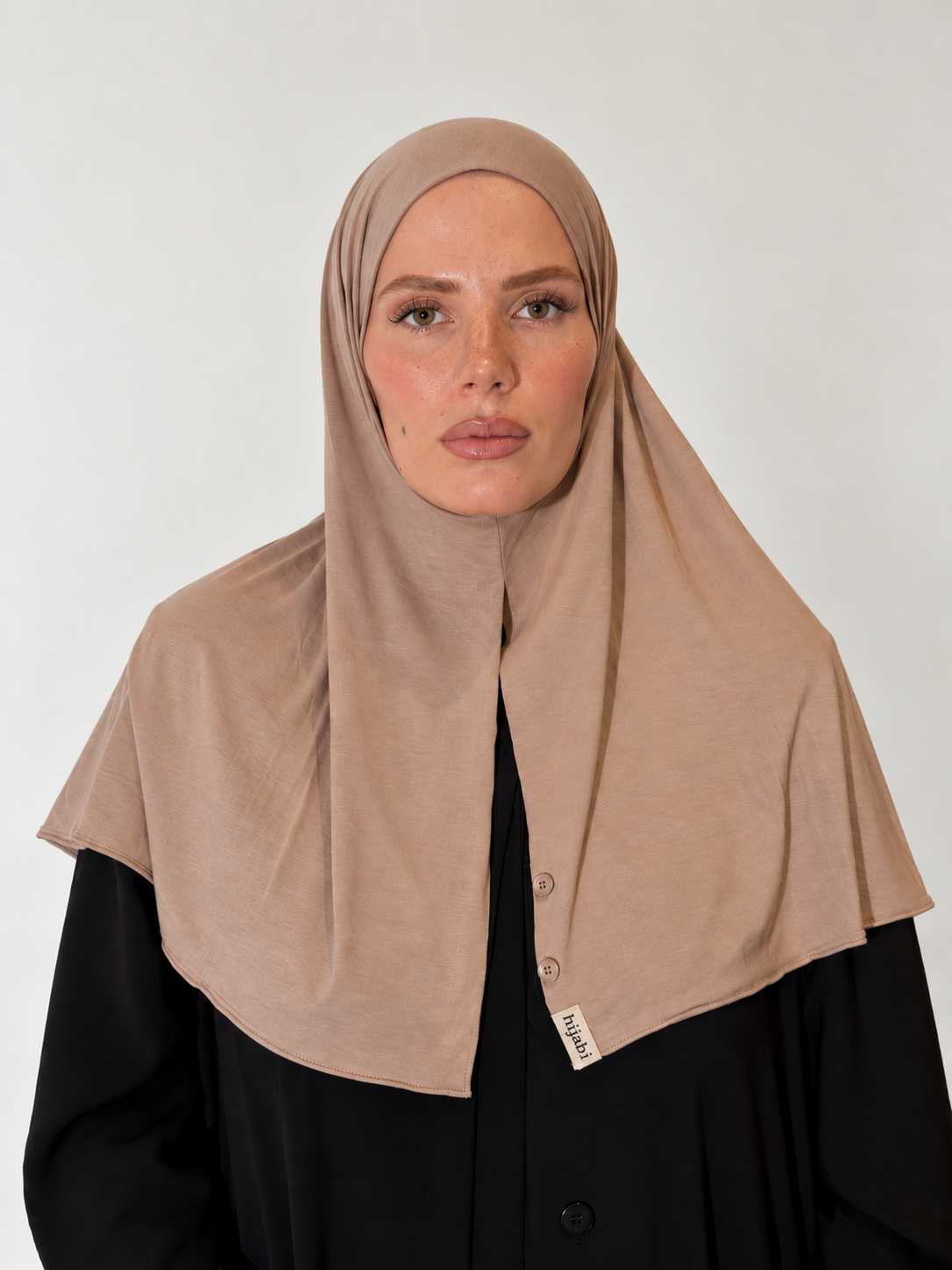 Hijab prêt à enfiler latté